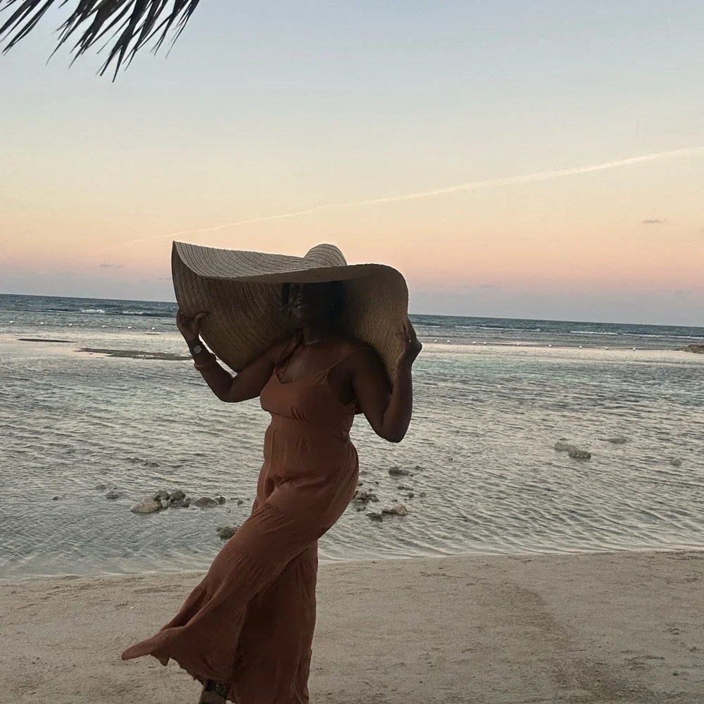 Wide-Brim Straw Sun Hat - Natural